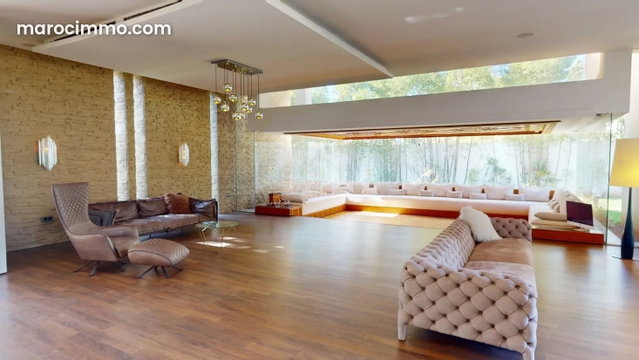 Luxurious 5-Bedroom Villa with Pool — 5