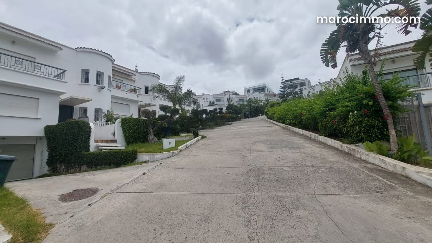 Villa 400 m² avec piscine et jardin, Californie, Tanger — Tanger