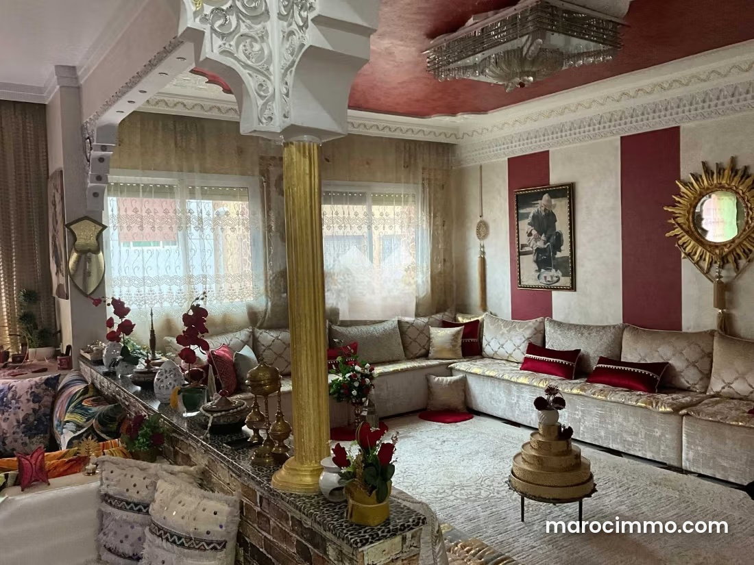 Duplex 4 chambres avec terrasse à Sidi Bernoussi Casablanca — Casablanca