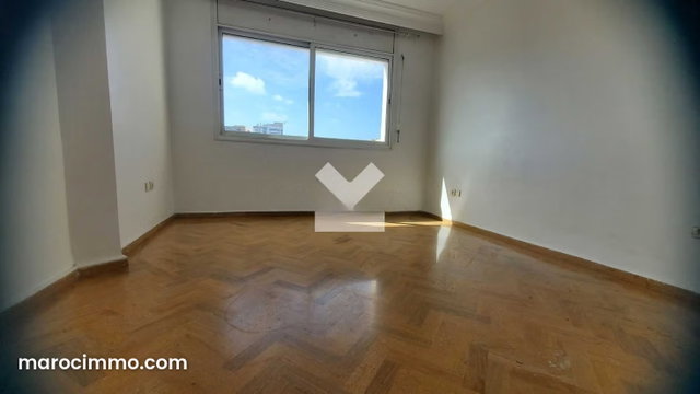 Appartement à Vendre de 111.0 m² à Casablanca, Bourgogne Sidi Belyout — 4