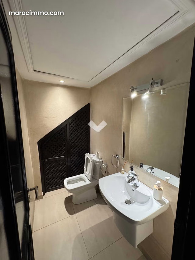 Appartement à Vendre de 191.0 m² à Marrakech, Hivernage — 2