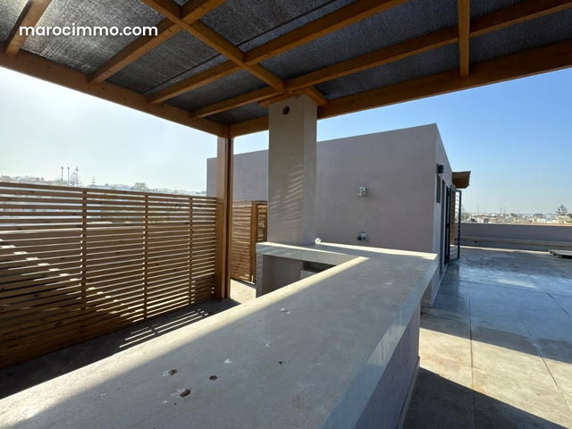 Villa a la location vide a ain diab 45000dh — 4