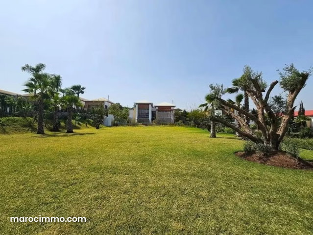 Belle villa à la vente sur CGI — 3