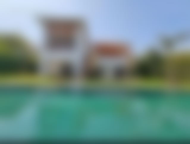 فيلا فاخرة بمسبح وحديقة في فيلا فيرت بوسكورة — بوسكورة