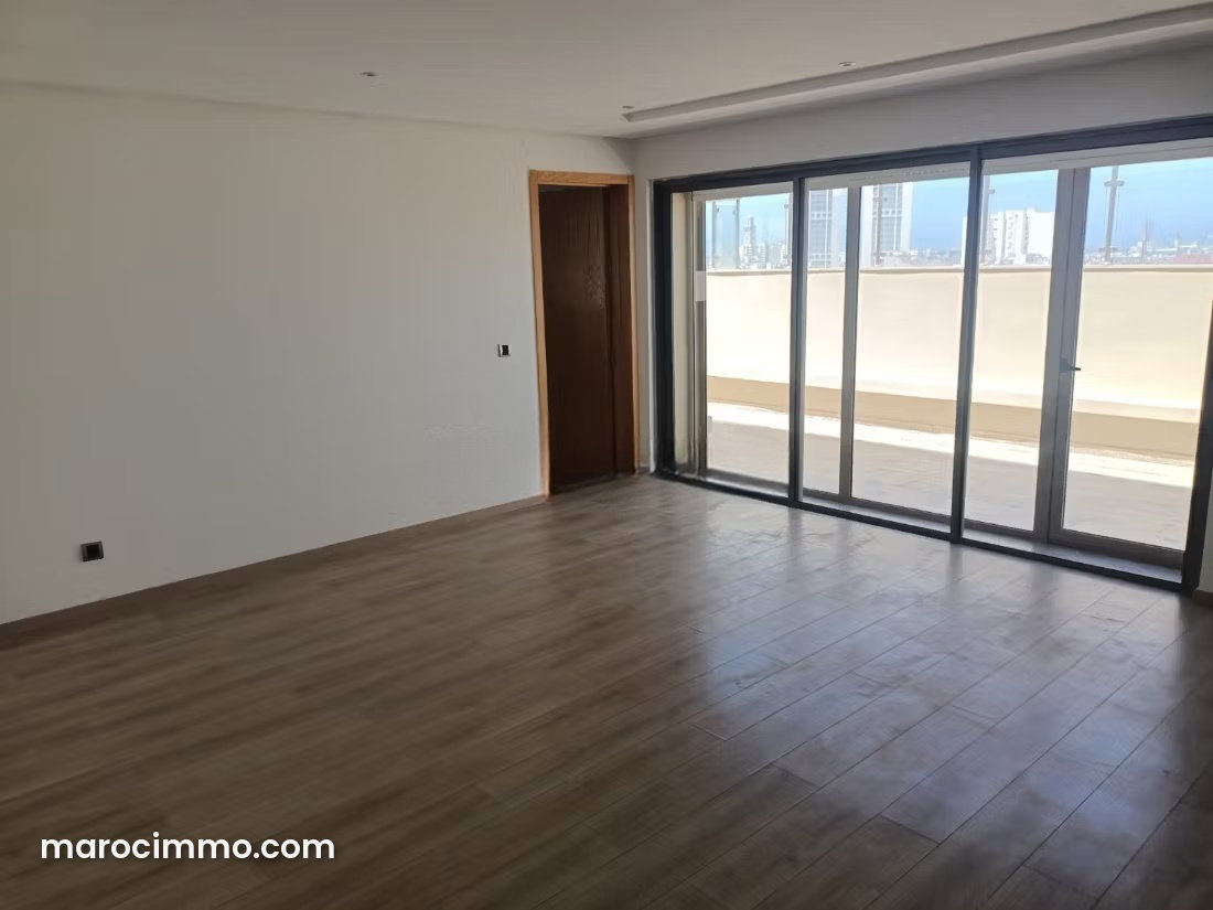 Three-Room Apartment with Panoramic Terrace, Palmier, Casablanca — Casablanca