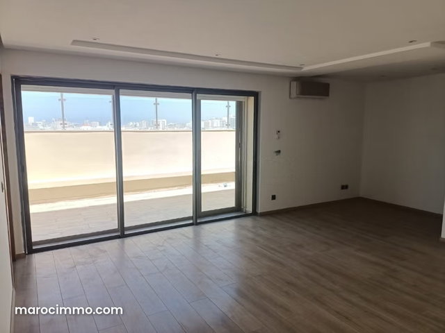 Magnificent apartment with large terrace for rent — 2