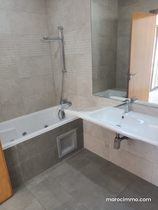 Magnificent apartment with large terrace for rent — 5