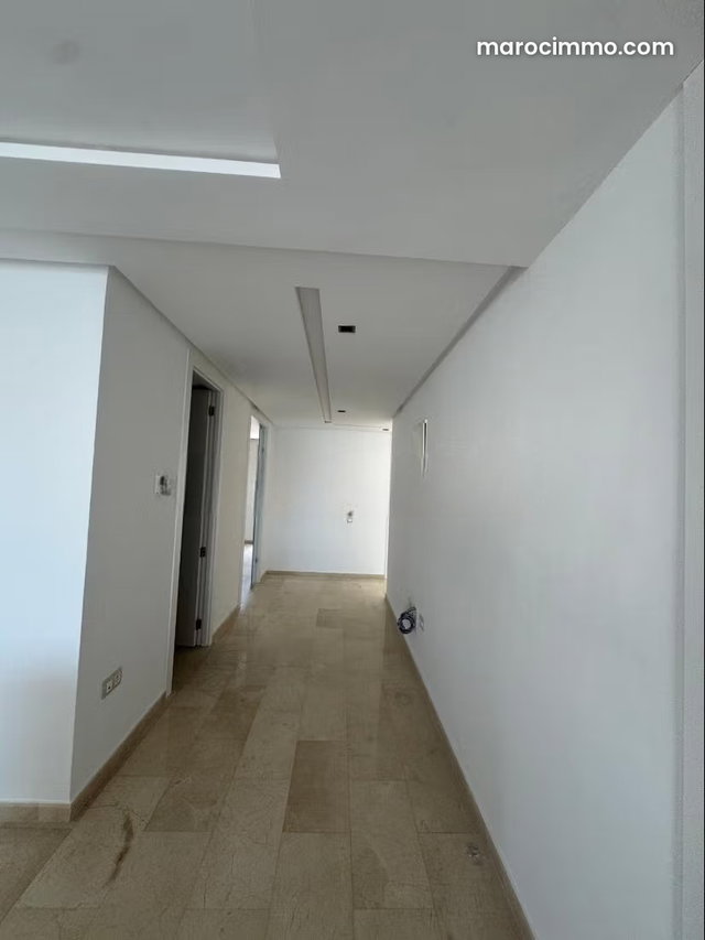 Rent this apartment in De La Plage. 4 rooms. Elevator and garage — 5