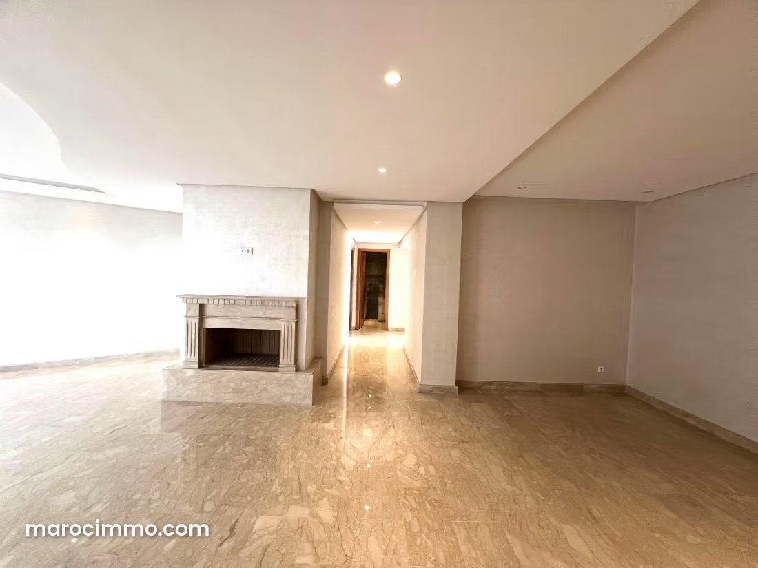 4-Room Apartment with Terrace in Riviera, Casablanca — Casablanca