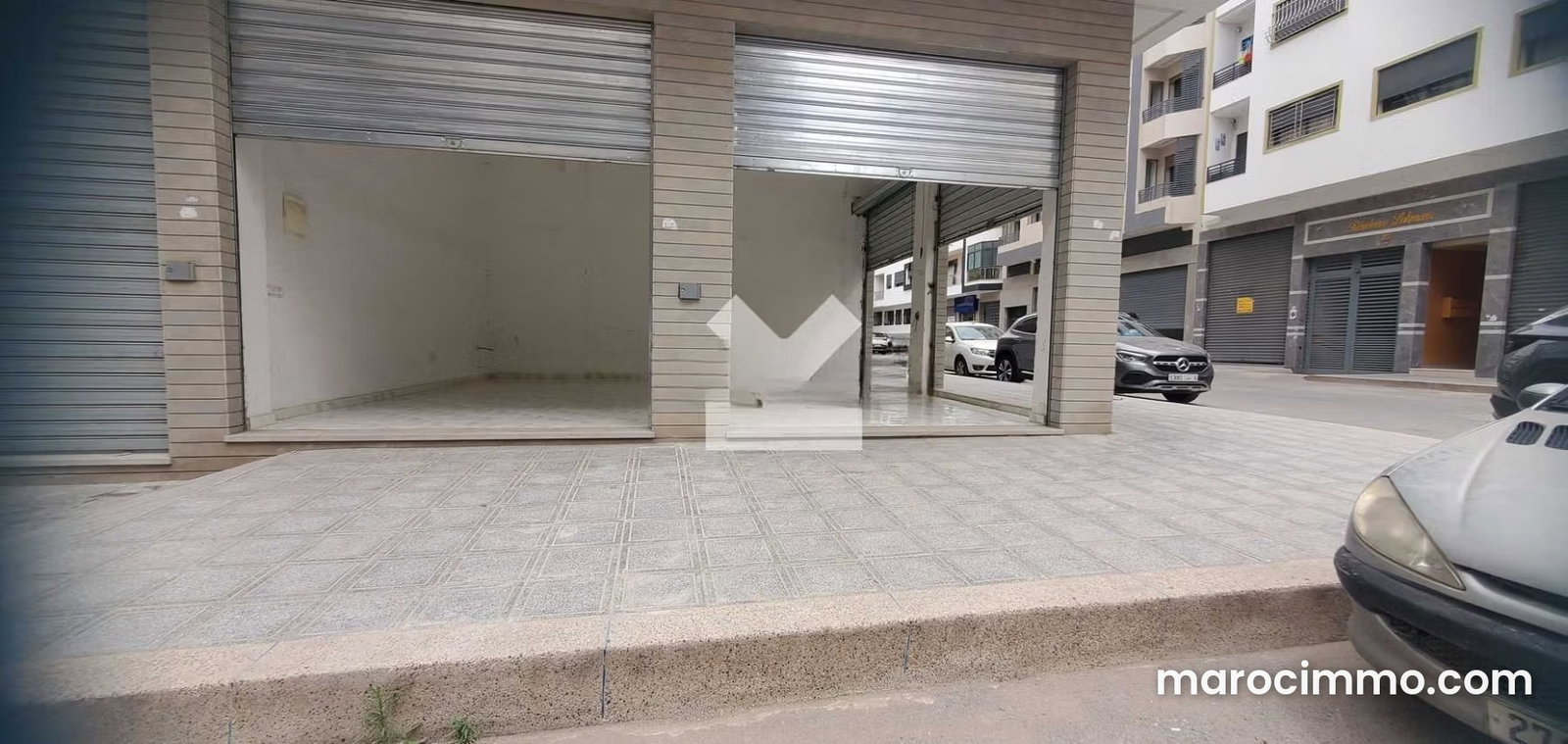 Two-frontage retail premises for rent in Ain Sebaa, Casablanca — Casablanca