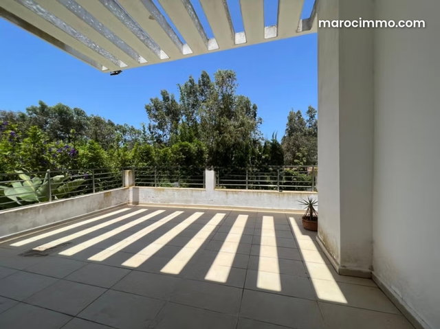 Villa de haut standing à louer à Ville Verte. Surface de 500 m². Service de concierge, cheminée — 5