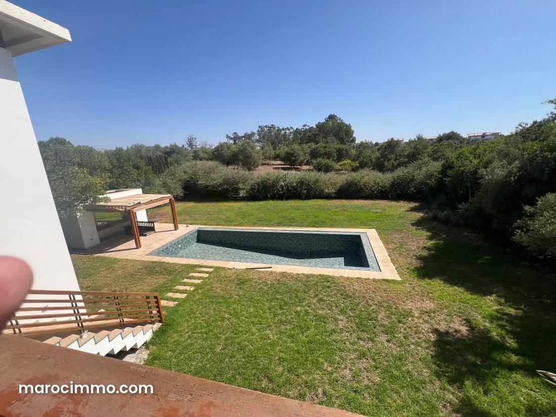 Furnished 1,100 sqm Villa with Pool, Ville Verte, Bouskoura — Bouskoura