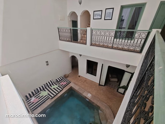 Beau Riad titre a Riad Larouss — 5