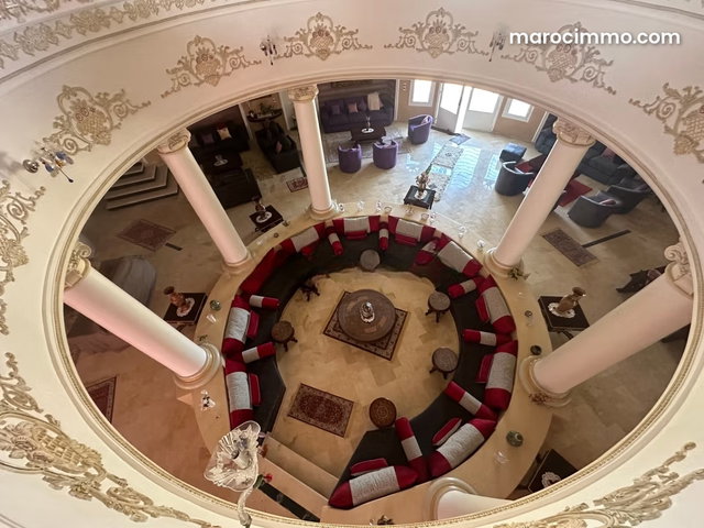 Maison de luxe à vendre à Victoria. Surface de 11600 m². Terrasse et jardin — 3
