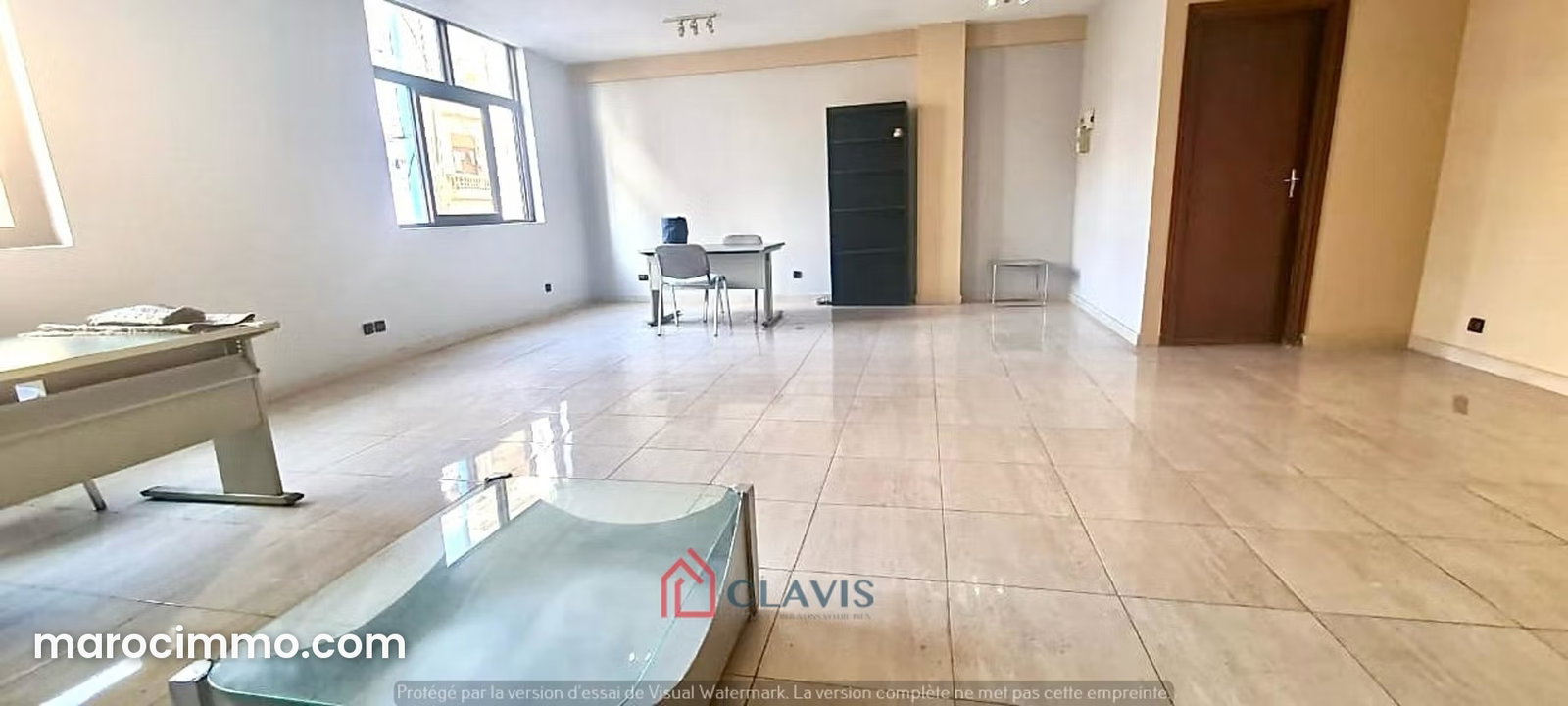 56 m² Office for Lease, Derb Omar, Casablanca, with Garage — Casablanca