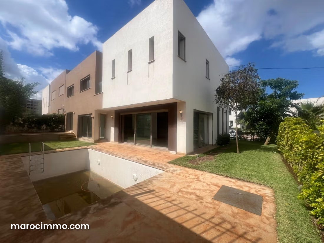 Villa 400 m² avec piscine, Ville Verte, Bouskoura — Bouskoura