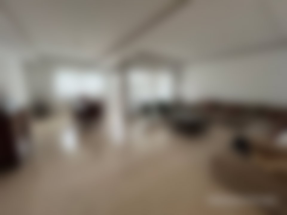 شقة بحديقة خاصة للكراء بحي السويسي في الرباط