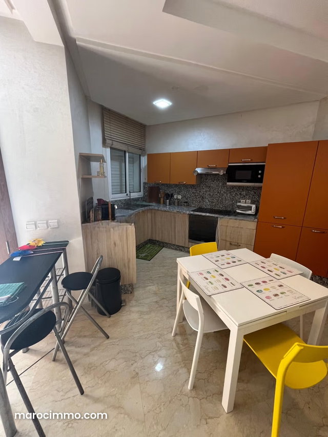 Villa de luxe à vendre à Sidi Rahal. 3 chambres. Tout confort avec cheminée et climatisation — 5
