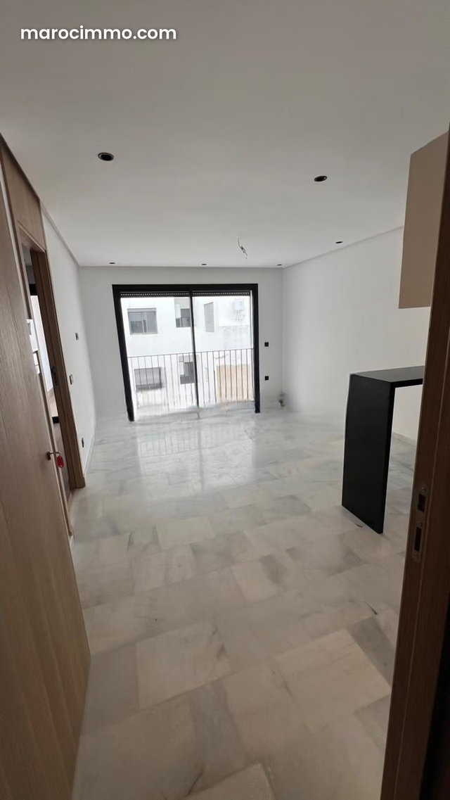 Studio Balcon for Rent - Princesses Location — 2