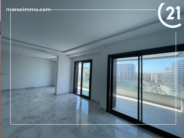 Elegant City Center Apartment — 4