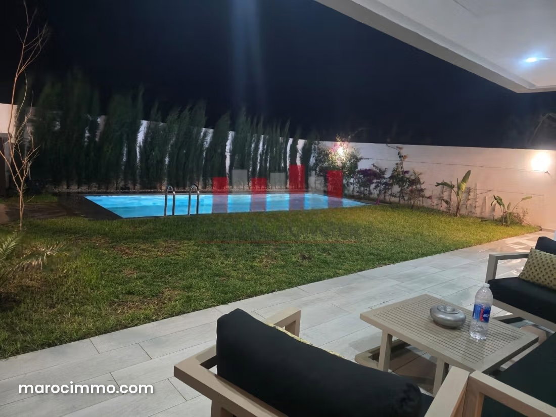 Villa 2 chambres avec piscine privée, Dar Bouazza, à vendre — Dar Bouazza