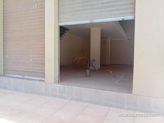 Location Local à hay izdihar — 2