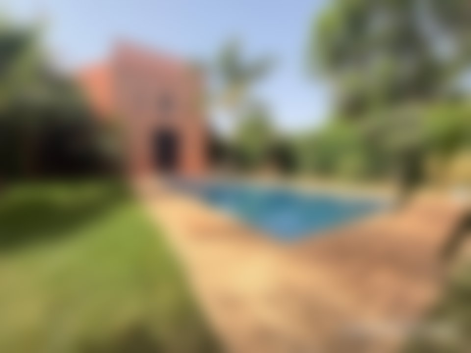فيلا فاخرة مع مسبح وحديقة في أمليكيس مراكش