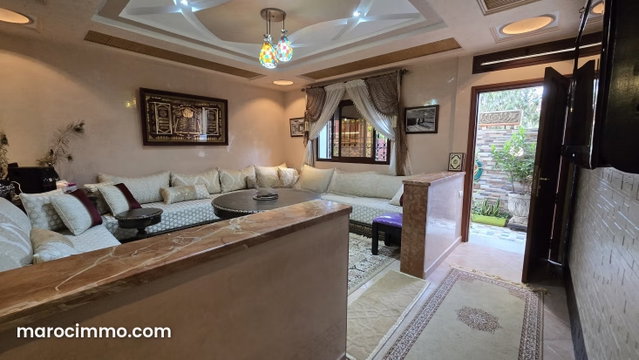 Maison sur 3 niveaux en vente — 2