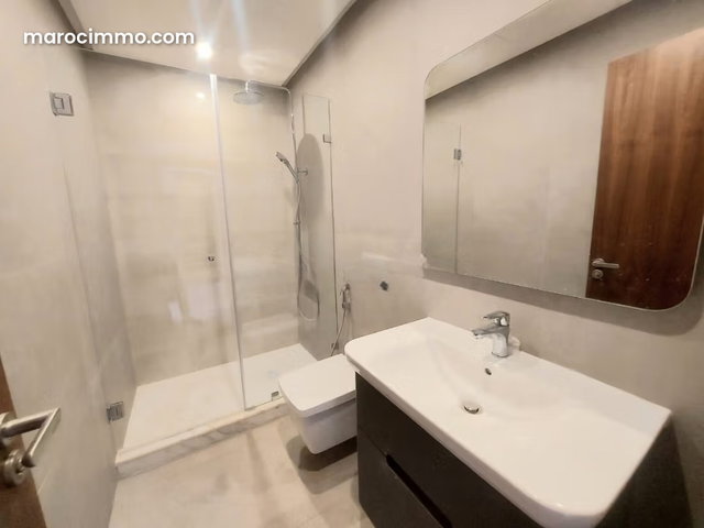 Appartment sans vis à vis en Location à Souissi — 3