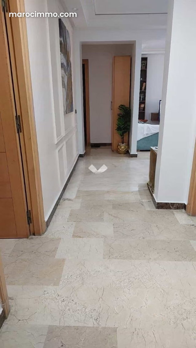 Appartement à Vendre de 131.0 m² à Casablanca, Bourgogne Sidi Belyout — 2