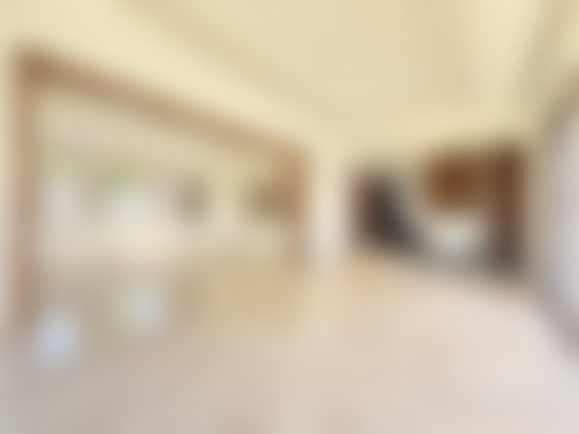 فيلا فسيحة بمسبح وحديقة للكراء بالمدينة الخضراء بوسكورة — 4