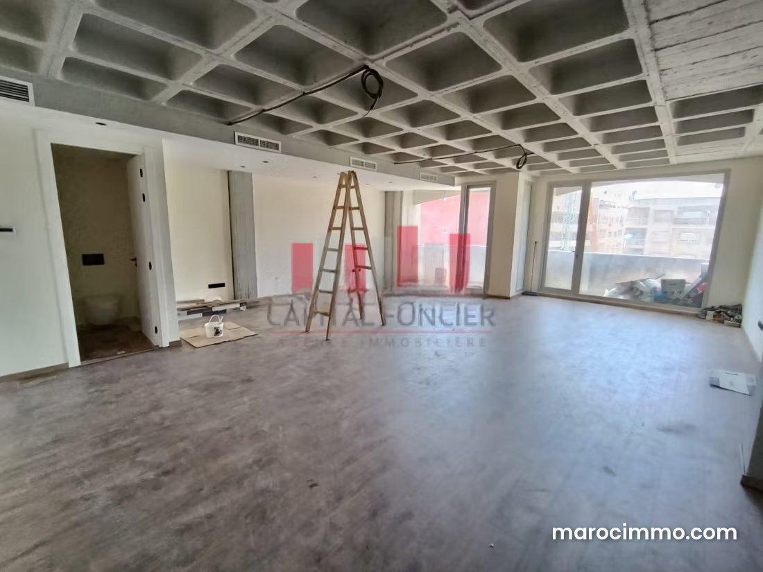 New 72 sqm Office with Parking in CIL, Casablanca — Casablanca