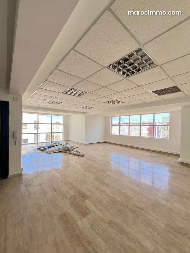 À louer – Plateau bureau open space à Maarif extension — الدار البيضاء