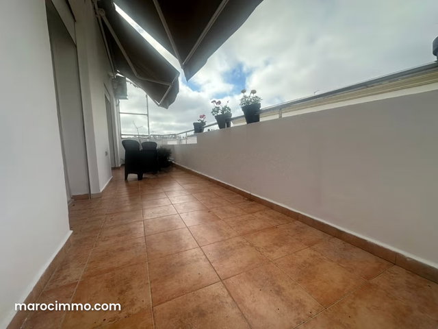 EN EXCLU Top appart vide ou meuble avec terrasse dernier étage — 2