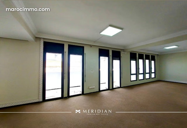Location Bureau de 120m² Rénové sur Blvd Roudani — 3