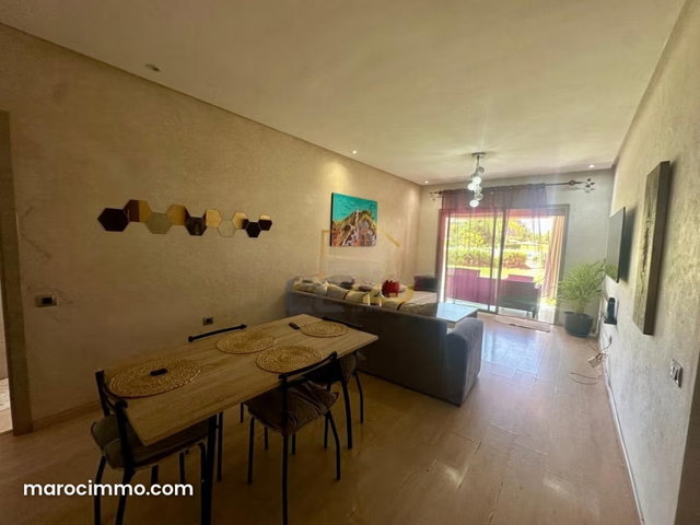Appartement Moderne Avec Jardin Privatif — 2