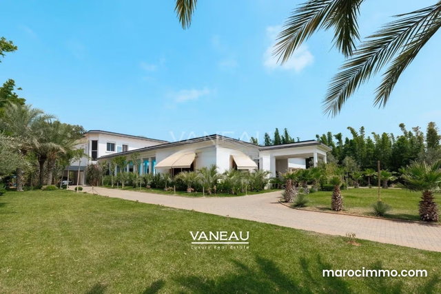 Palais à vendre au coeur de Souissi — 2