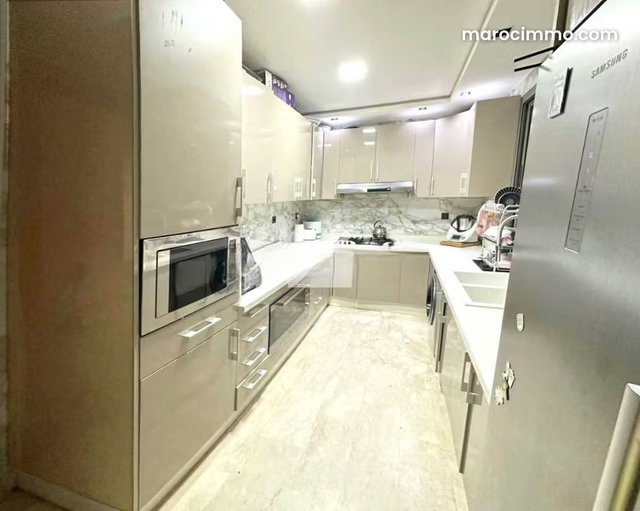Appartement à Vendre de 132.0 m² à Casablanca, Maarif Extension — 3