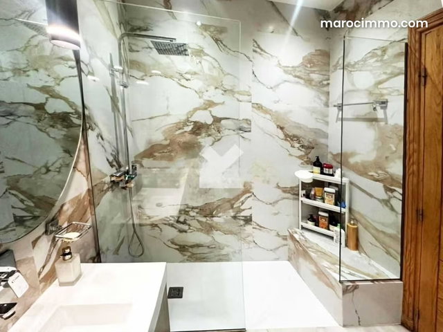 Appartement à Vendre de 132.0 m² à Casablanca, Maarif Extension — 4