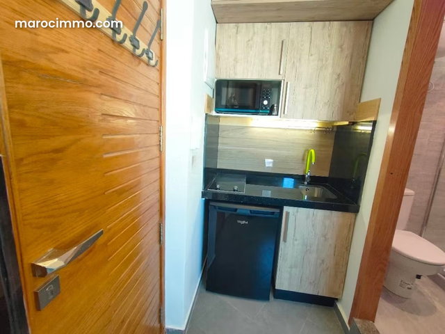 Studio meublé Bourgogne Lyautey Fille 3500 Dh — 2