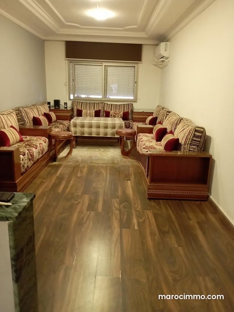 Four-room apartment with terrace for rent in Hassan, Rabat — Rabat