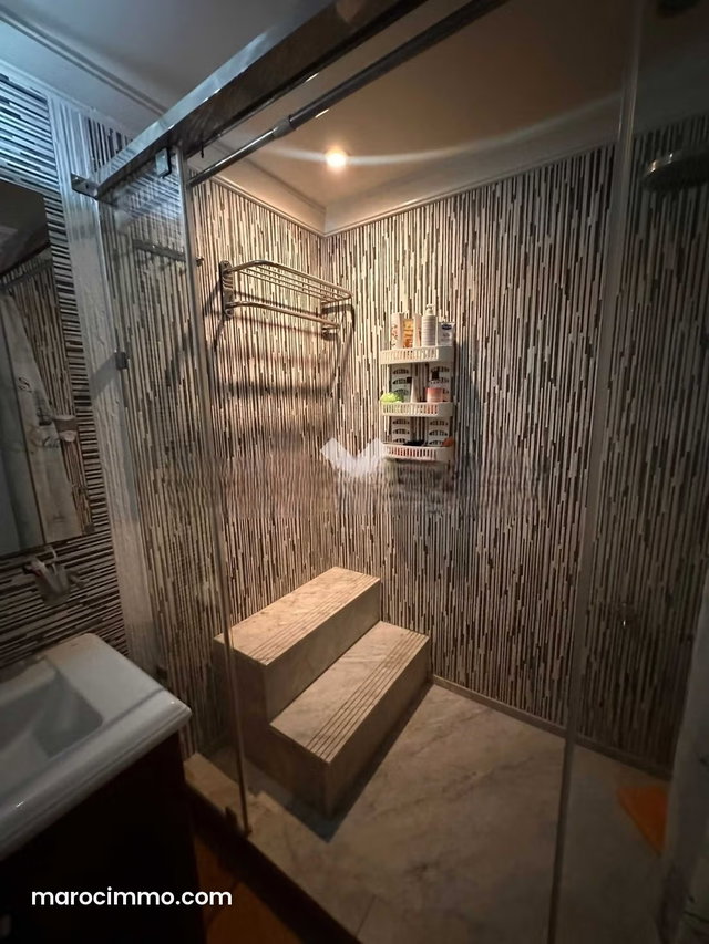 Appartement à Vendre de 160.0 m² à Casablanca, Racine — 4