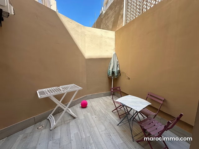 Bel appartement en location à Maârif Extension. 1 chambre. Meublé — 4