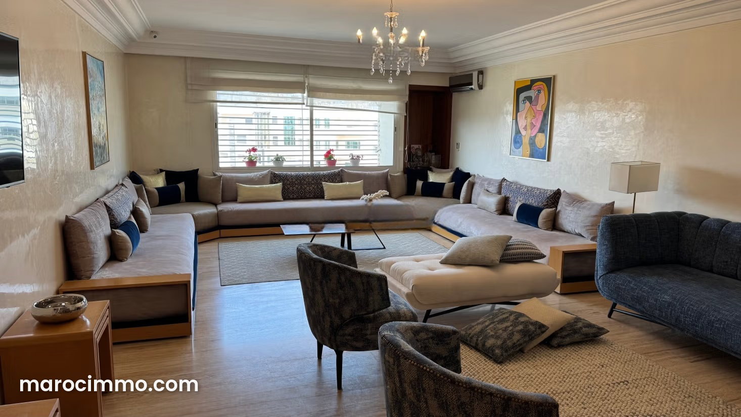 177 sqm Apartment, 3 Bedrooms with Terrace, Maârif Extension — Casablanca