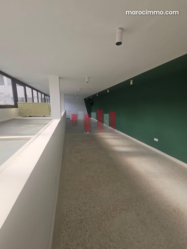 Beaux bureaux à louer à Casablanca. Surface totale 67 m². Avec ascenseur — 4