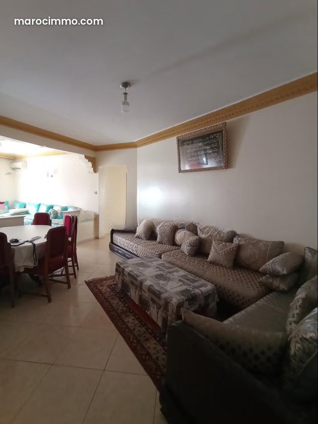 Bel appartement en location en Hassan Centre Ville. Surface totale 100 m². Bien meublé — 2