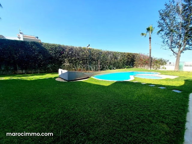 Luxury Villa for Sale in Californie Quarter 2,500 m² — 4