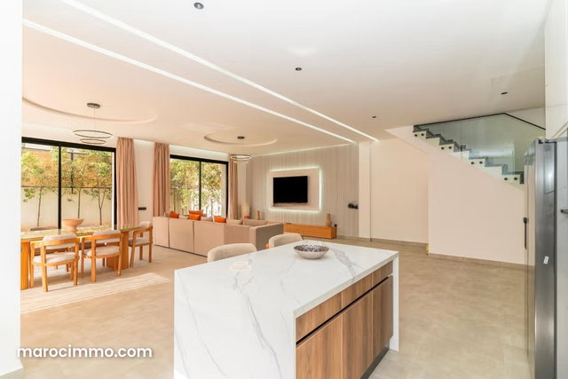 Villa de haut standing à vendre à Route de l'Ourika. Superficie 285 m². Bien meublé — 3