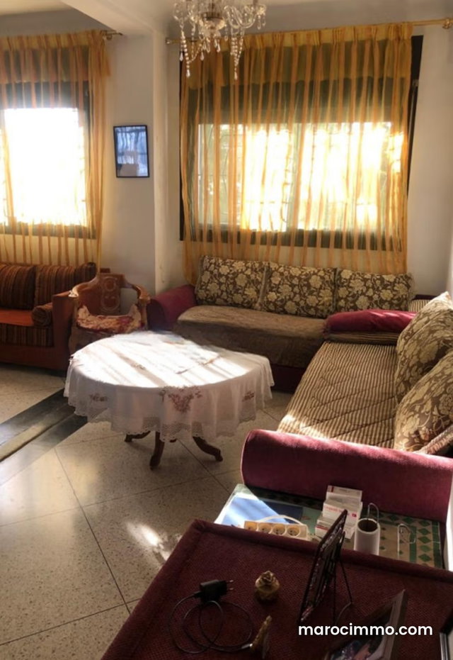 Sunny 400 m² Villa for Sale in Mabella — 4