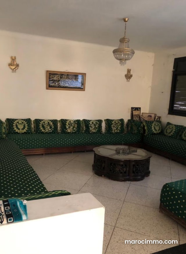 Sunny 400 m² Villa for Sale in Mabella — 5